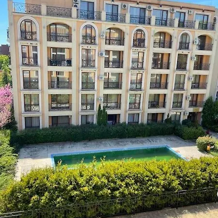 Astoria 5. K.k. Elenite Appartement *