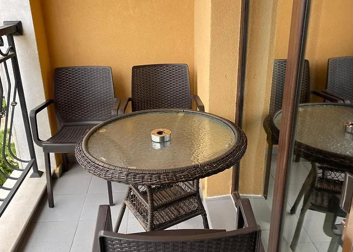 Astoria 5. K.k. Elenite *