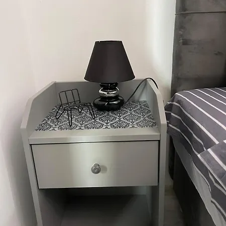 Astoria 5. K.k. Elenite *