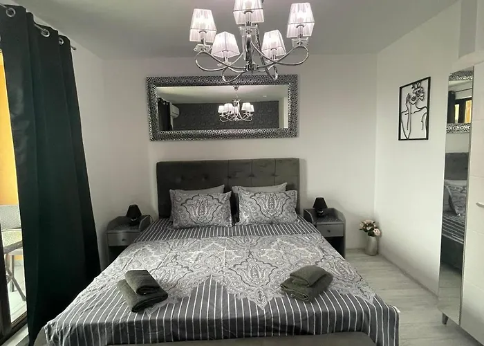 Astoria 5. K.k. Elenite