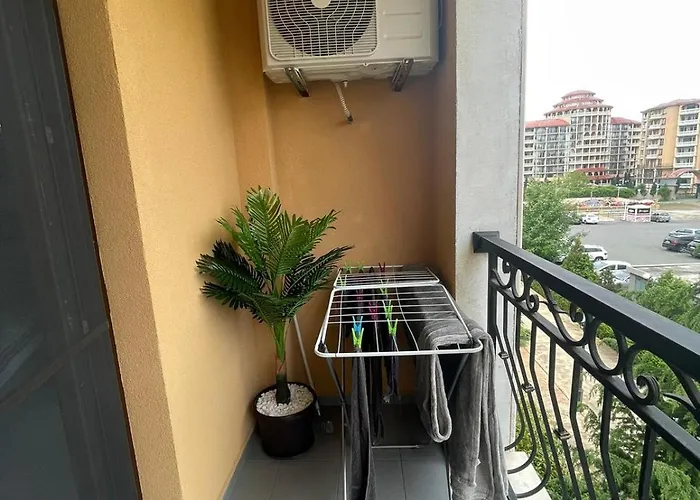 Lägenhet Astoria 5. K.k. Elenite *